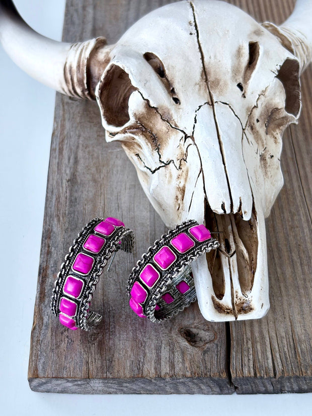 <h2>Earrings</h2>