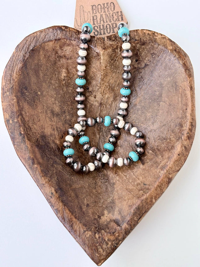 18" Western Style Turquoise Stone & Navajo Pearl Beads Necklace: Copper